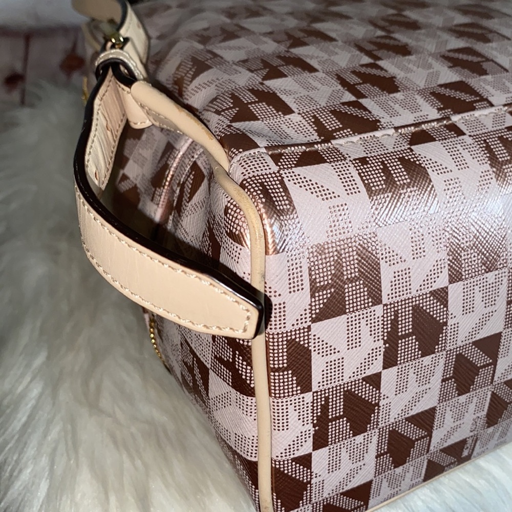 Michael Kors CHECKERBOARD RHEA ZIP Backpack - Picture 8 of 9